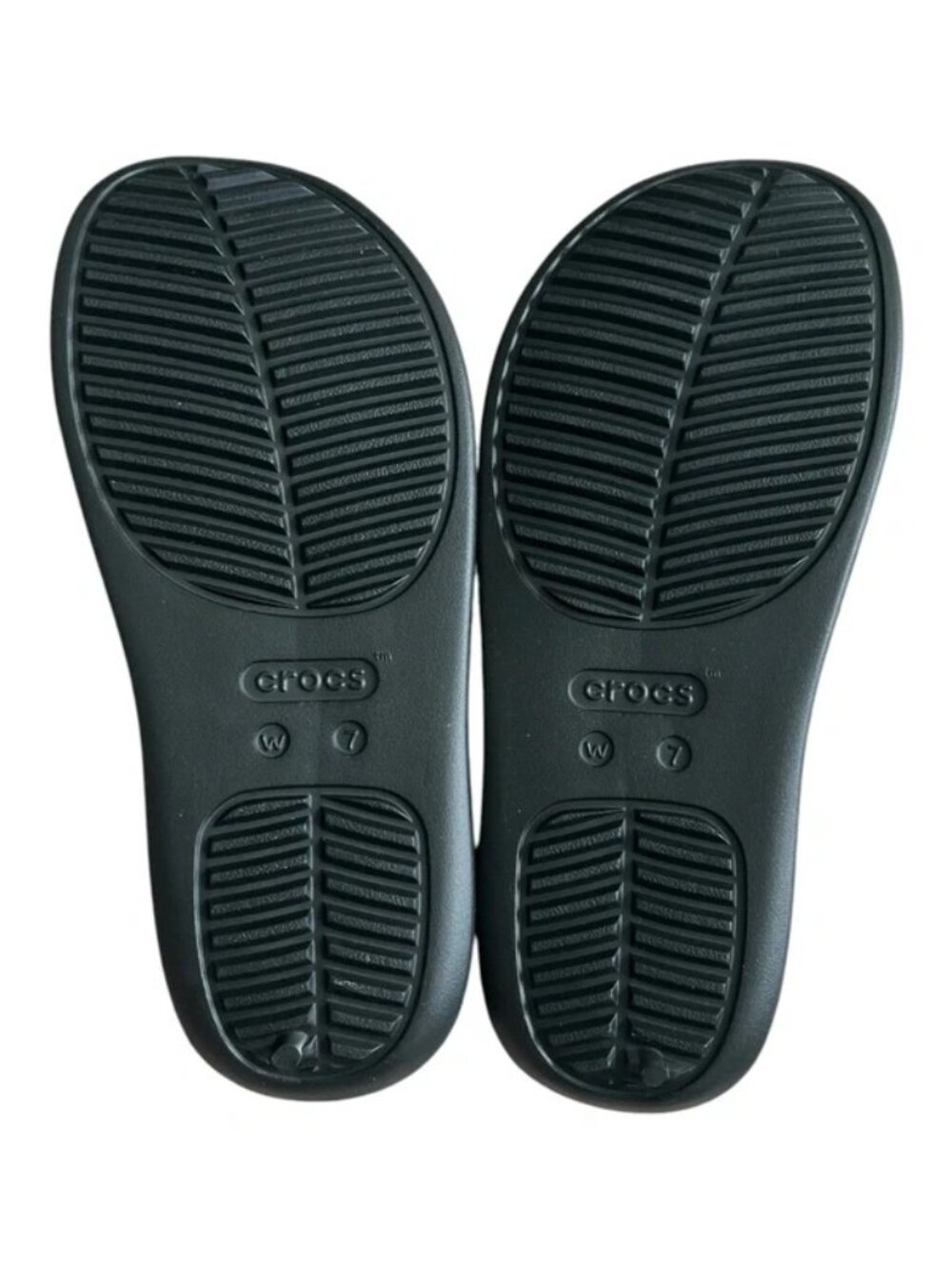Crocs Women's Black Classic Flip Platform Sandal Size 7 - Picture 5 of 5